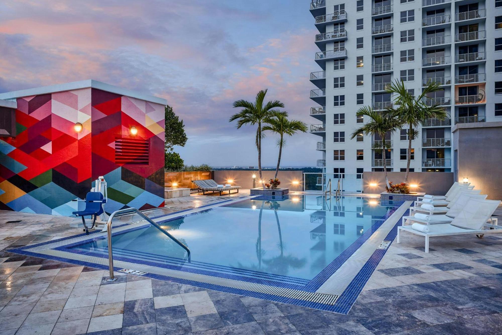 The Circ Hotel Hollywood, Sonder By Marriott Bonvoy Экстерьер фото
