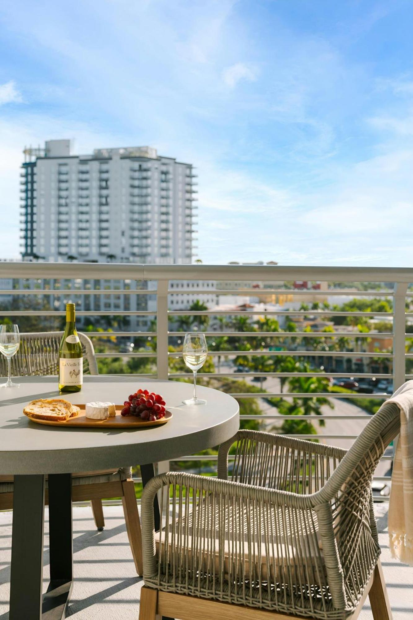 The Circ Hotel Hollywood, Sonder By Marriott Bonvoy Экстерьер фото